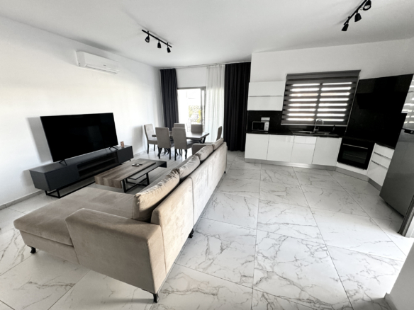 Luxury 3 bed, 3 bath (2 en-suites) villa in a stunning location