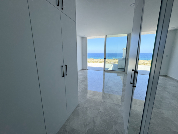 Amazing Sea Front newly renovated modern apartment