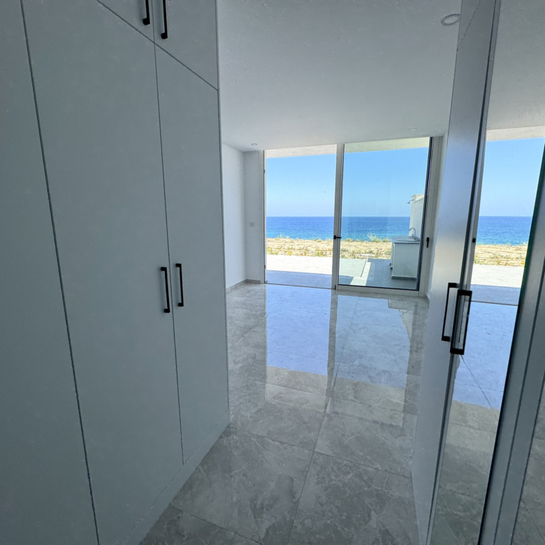 Amazing Sea Front newly renovated modern apartment
