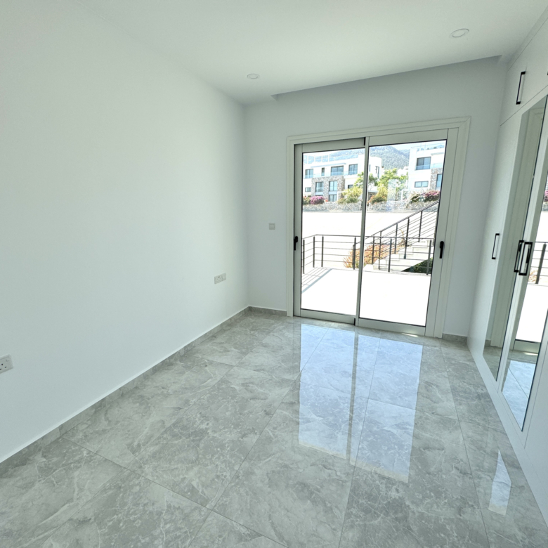 Amazing Sea Front newly renovated modern apartment
