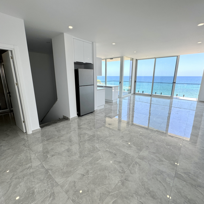 Amazing Sea Front newly renovated modern apartment