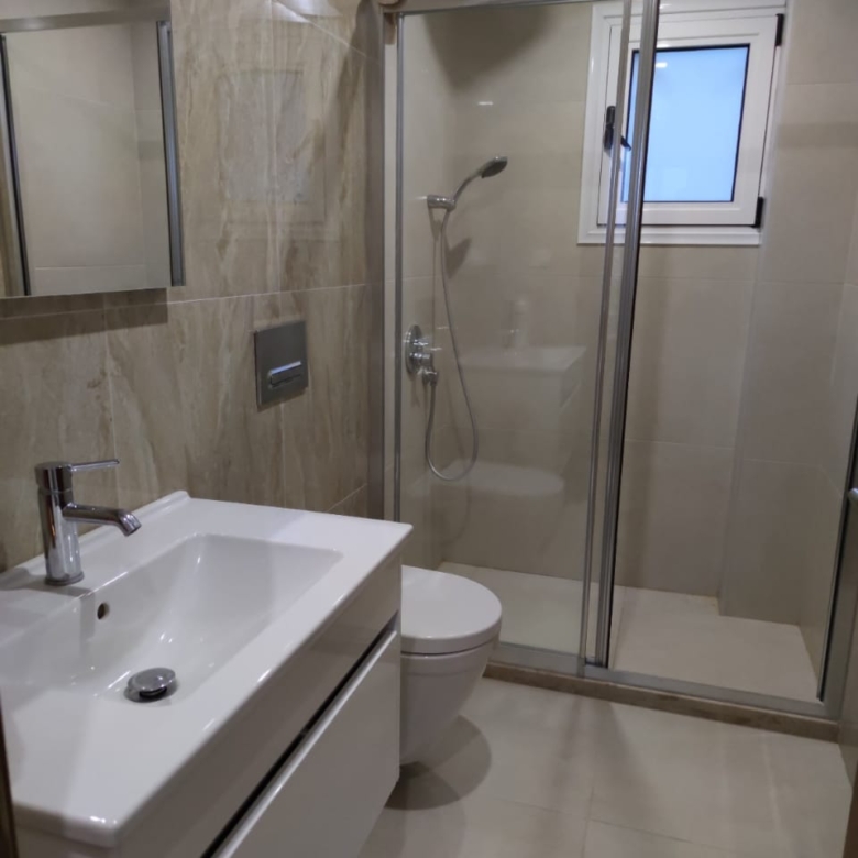 2 bedroom cozy apartment with mountain view