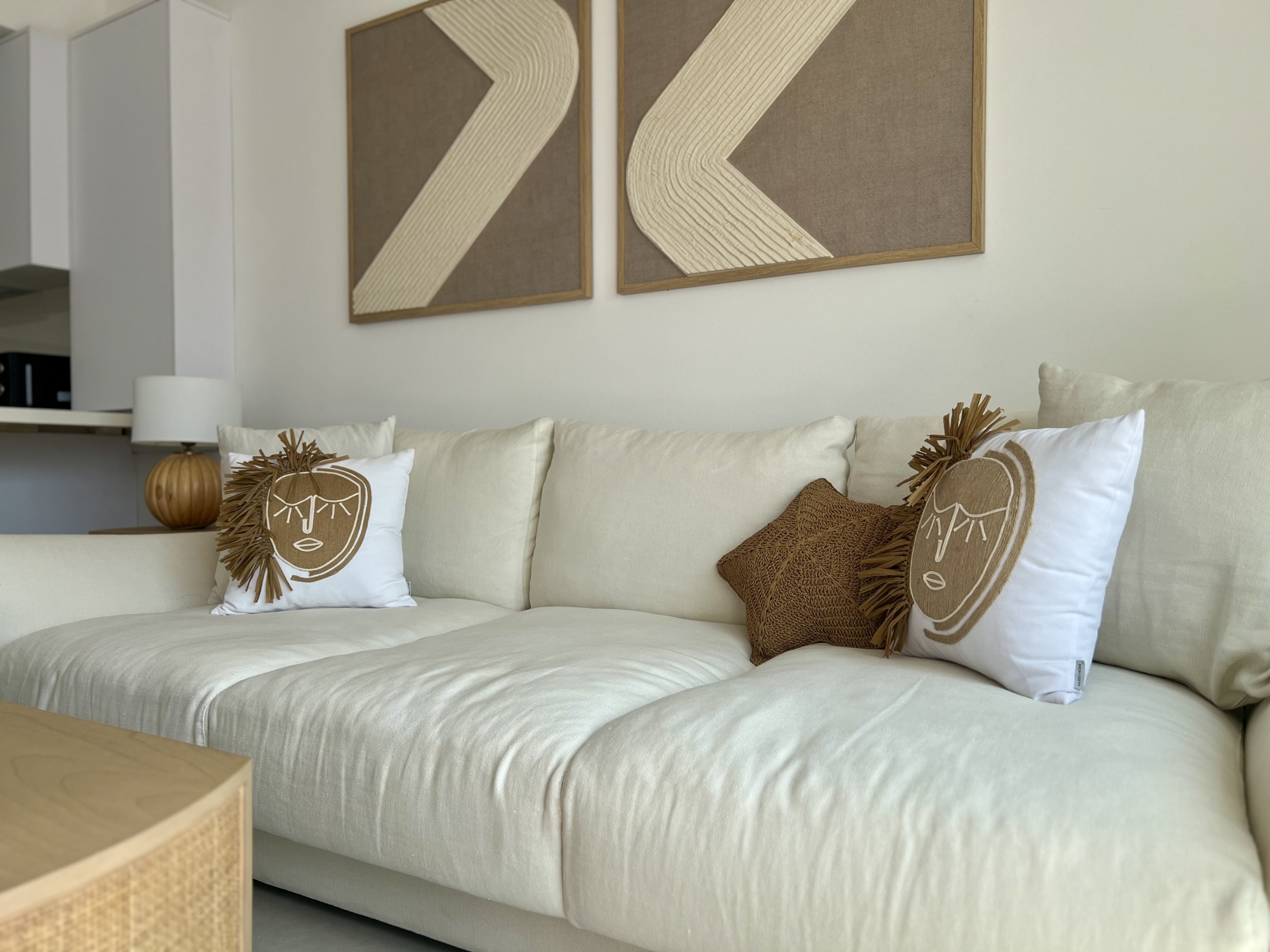 1 bedroom fully renovated stylish apartment