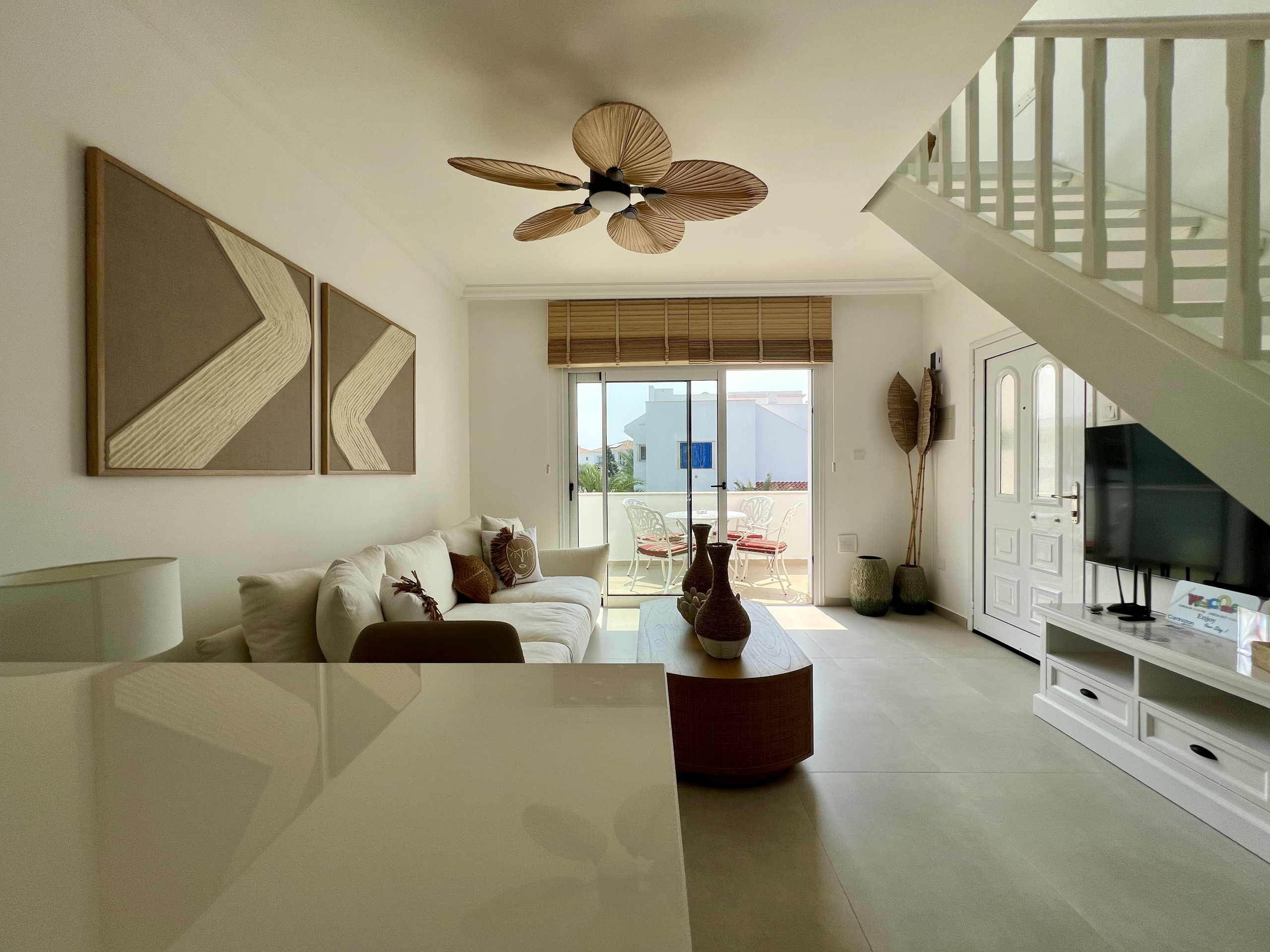 1 bedroom fully renovated stylish apartment