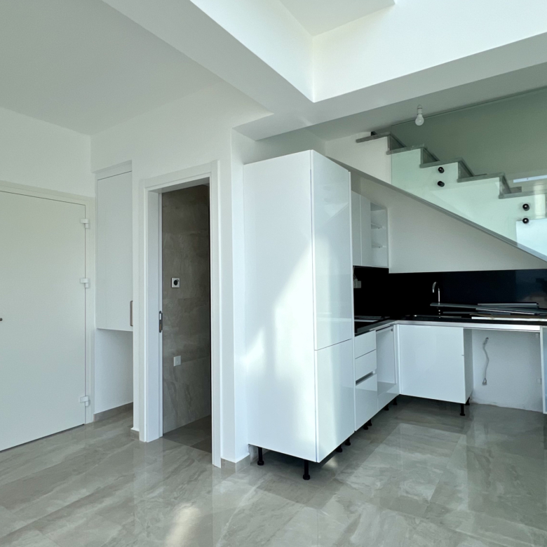 Brand new Sea Front 2 bedroom apartment with roof terrace and jacuzzi