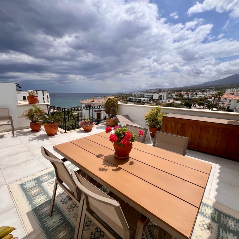 2 bedroom penthouse in Sea Magic Royal