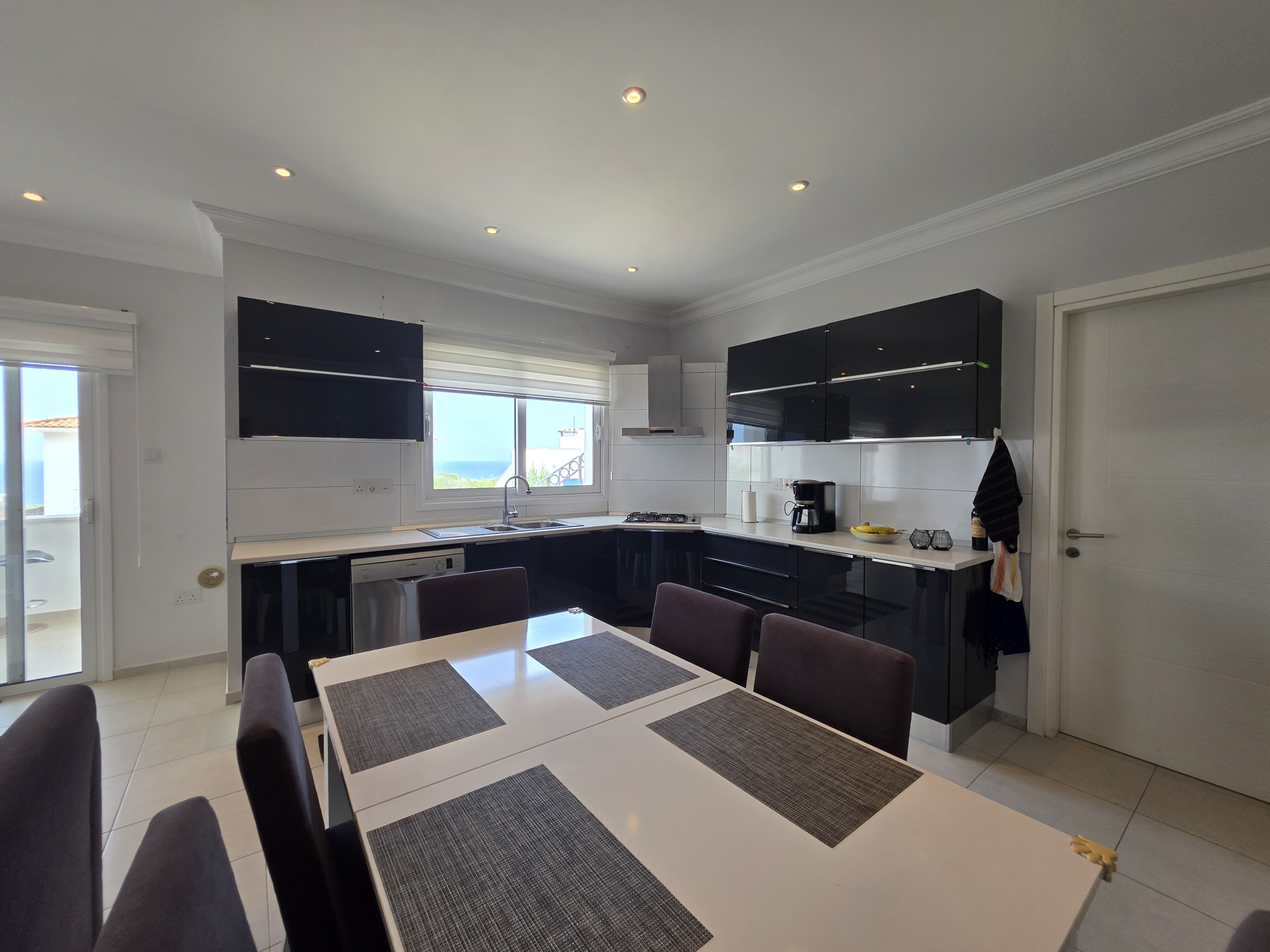 2 bedroom stunning penthouse